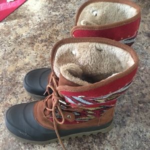 Bear trap snow boots!